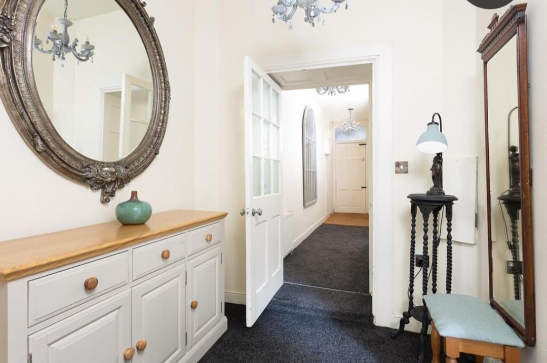 Ivy House Villa Bath Bagian luar foto